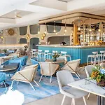 فندق Delta By Marriott