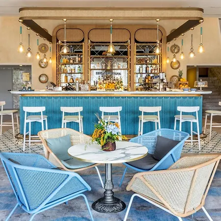 Delta By Marriott Hotel 4*